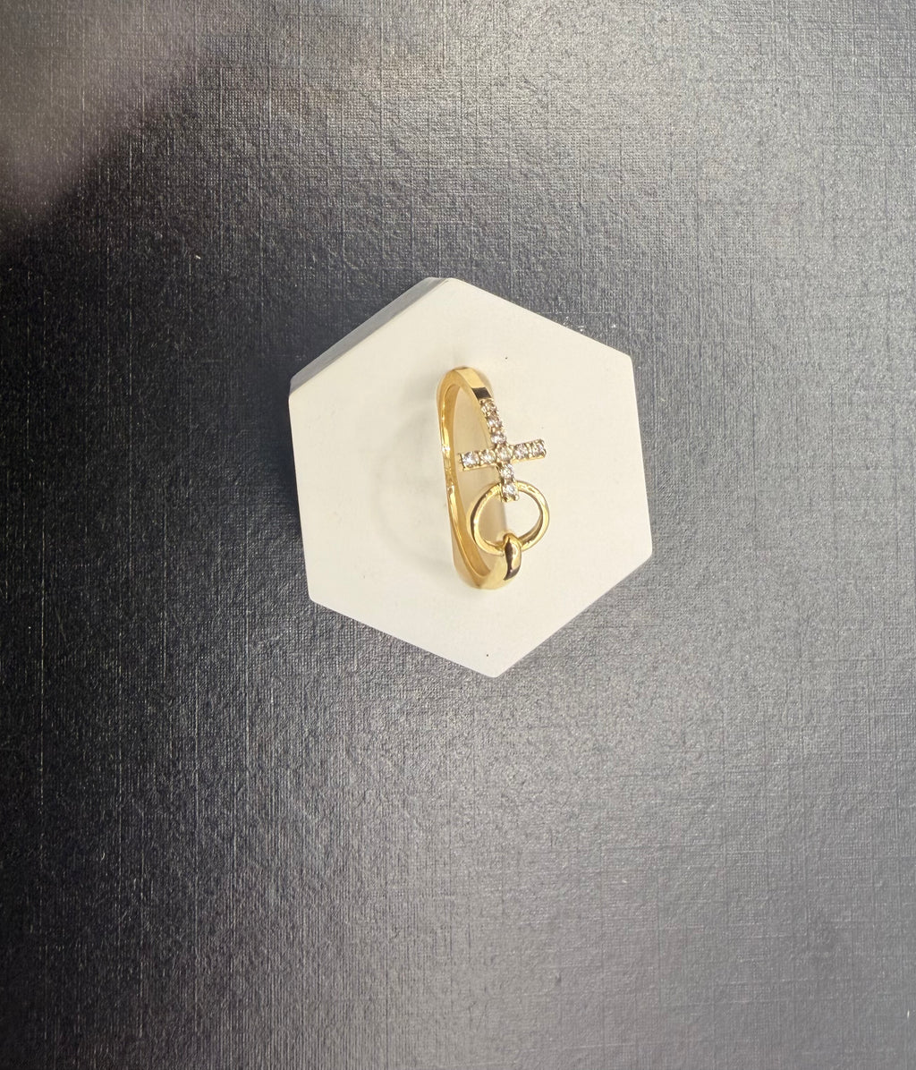 Anillo Doble Aro Entrelazado Oro 14K con Zirconias – Talla 7