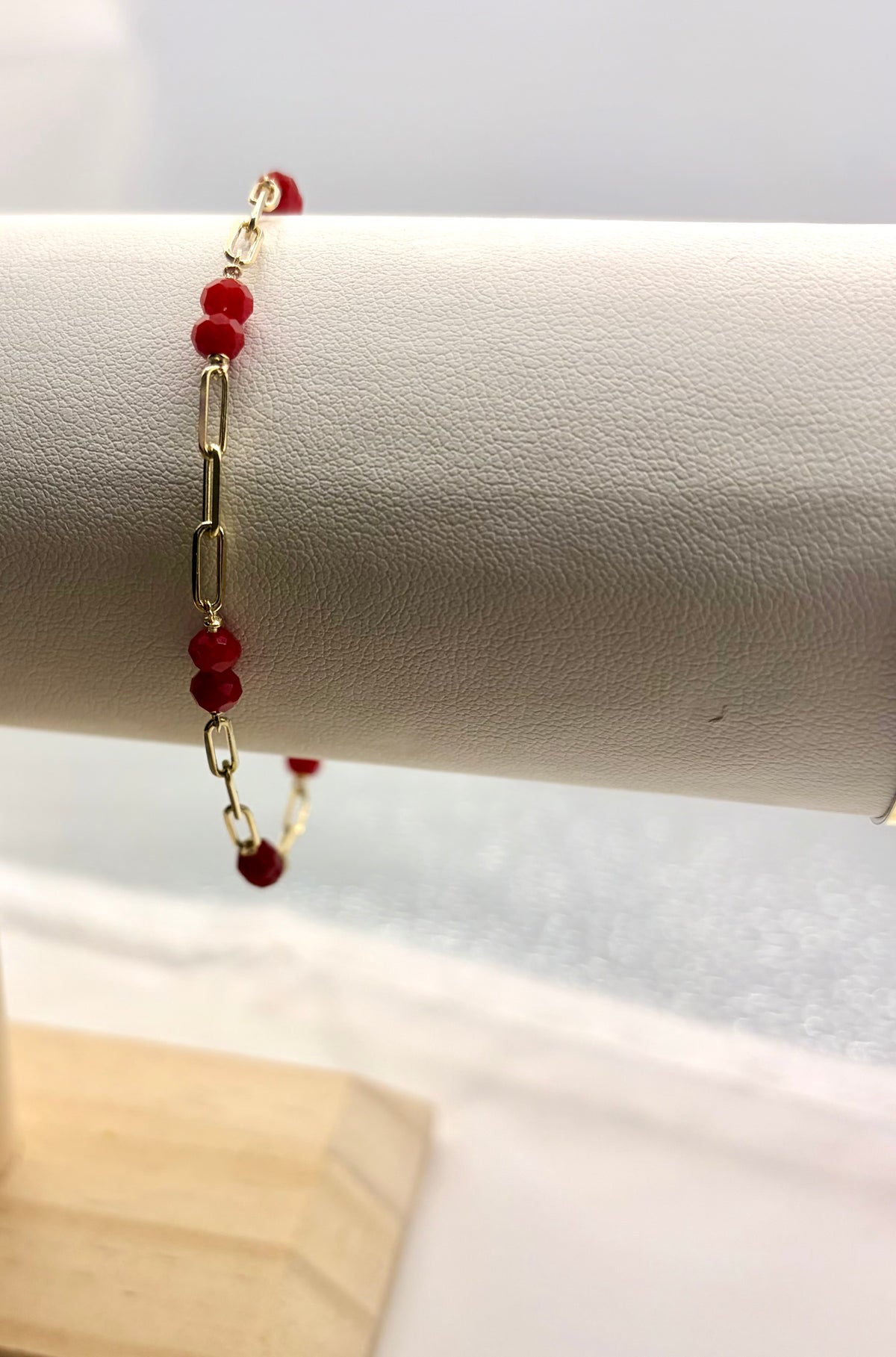 ✨ Pulsera Oro 14K con Piedras Rojas – 14K Gold Bracelet