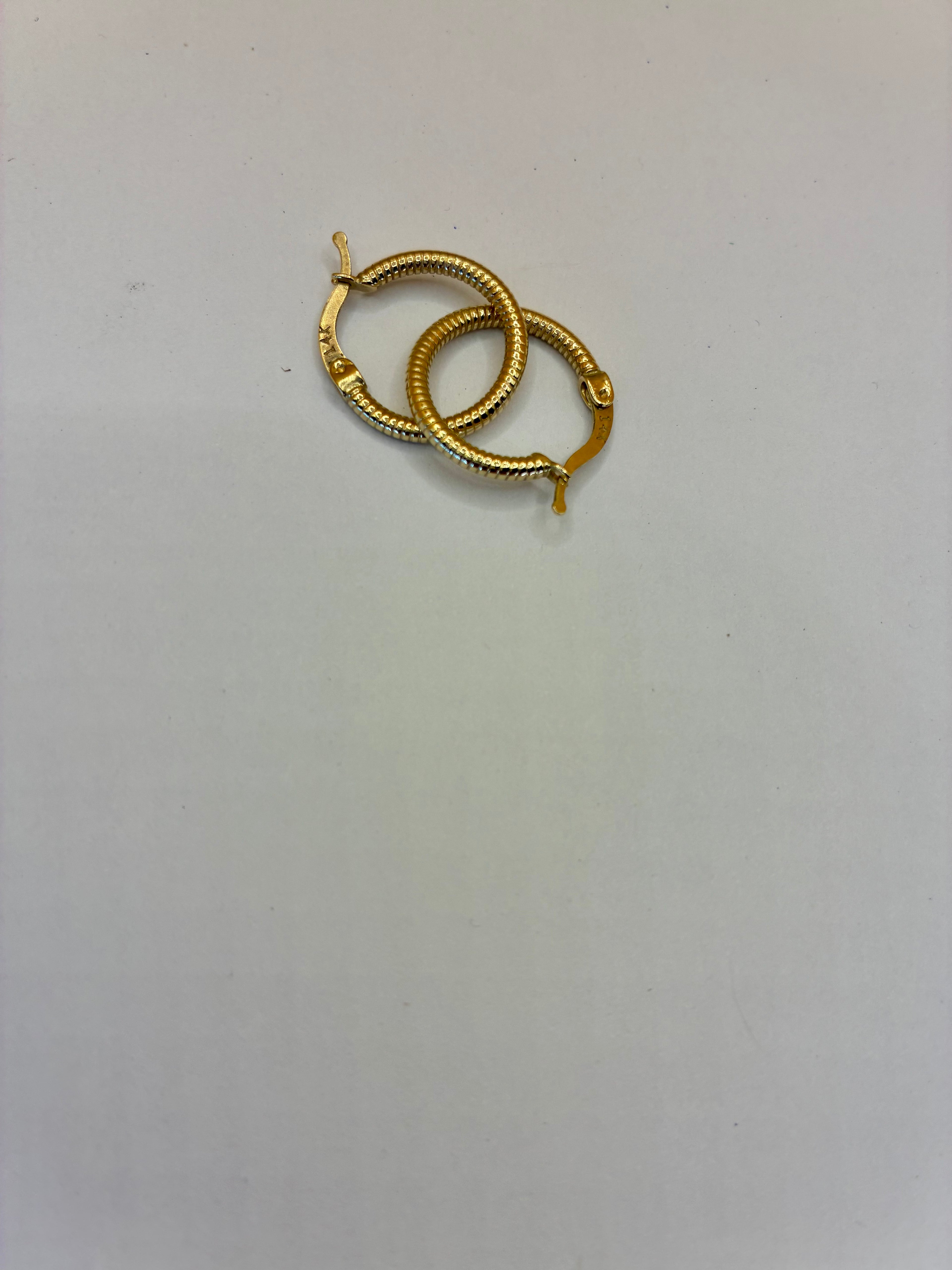 14K GOLD TEXTURED HOOP EARRINGS